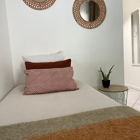 Logis Hotel La Feniere La Bouilladisse Екстериор снимка