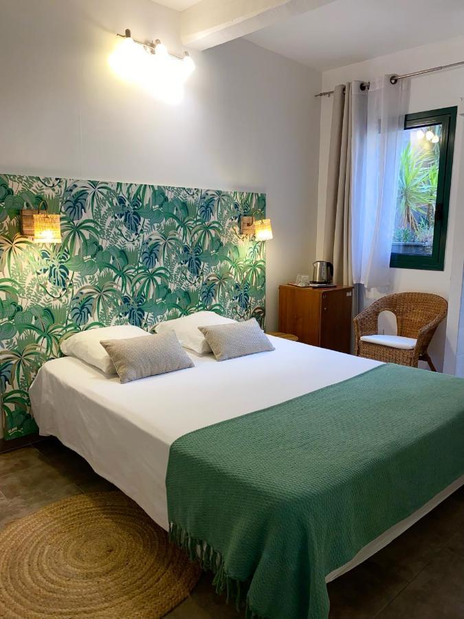 Logis Hotel La Feniere La Bouilladisse Екстериор снимка