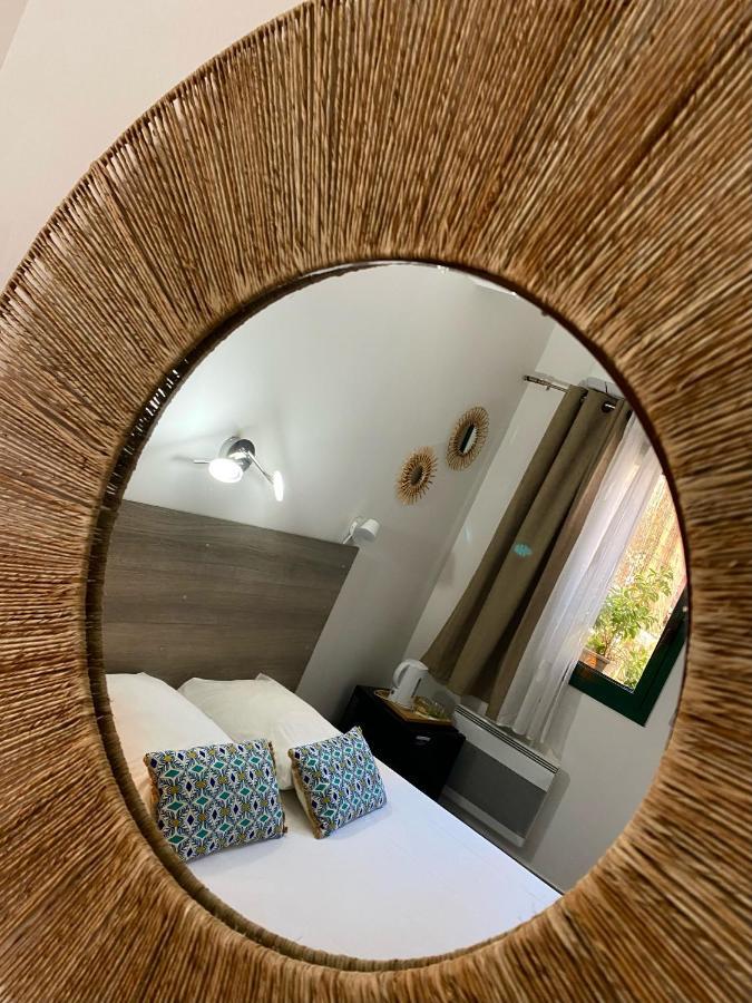 Logis Hotel La Feniere La Bouilladisse Екстериор снимка