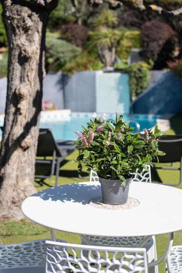 Logis Hotel La Feniere La Bouilladisse Екстериор снимка
