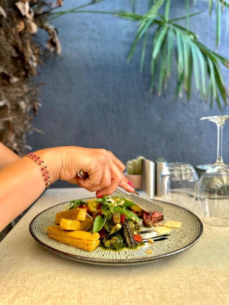 Logis Hotel La Feniere La Bouilladisse Екстериор снимка