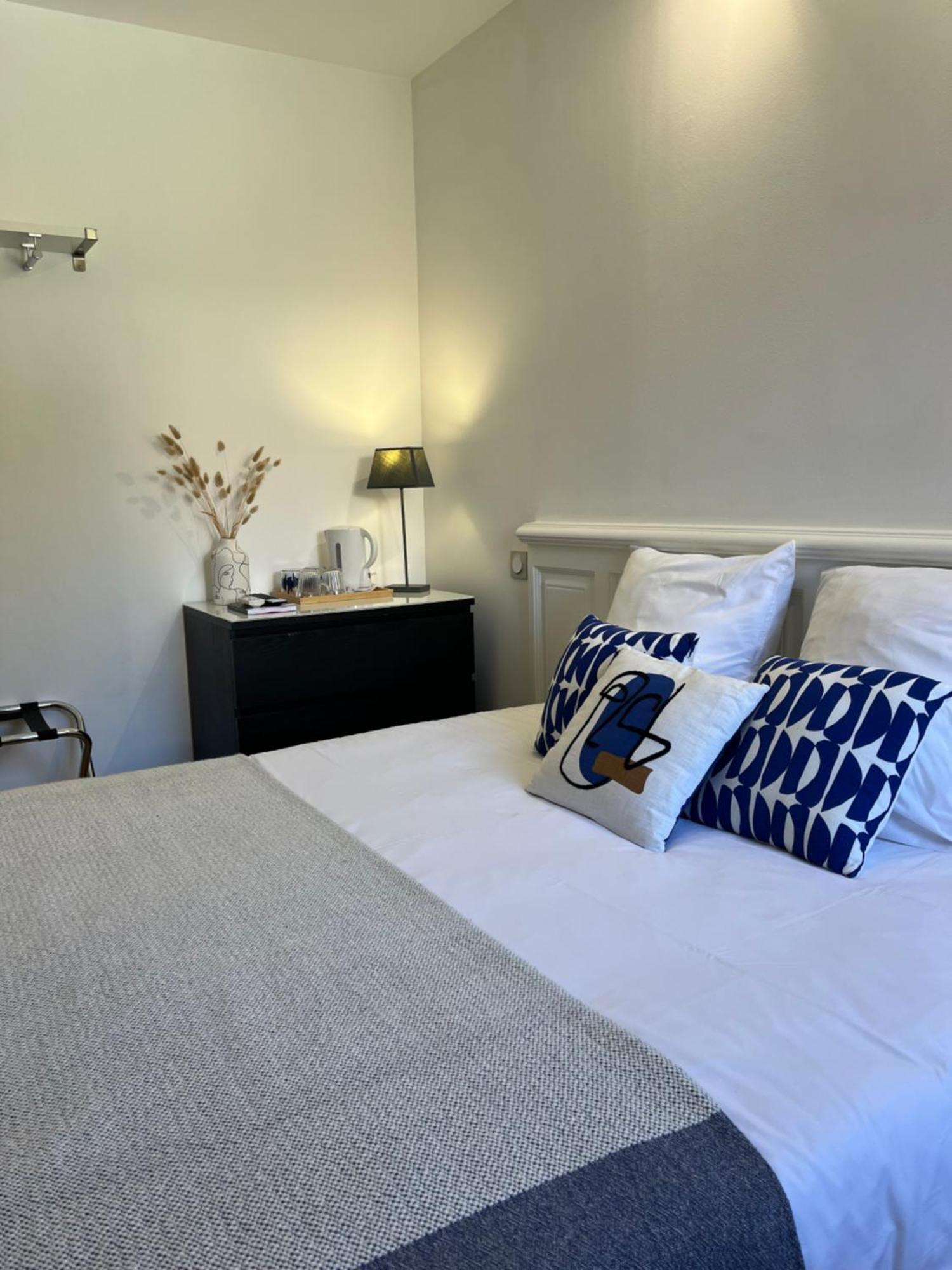 Logis Hotel La Feniere La Bouilladisse Екстериор снимка