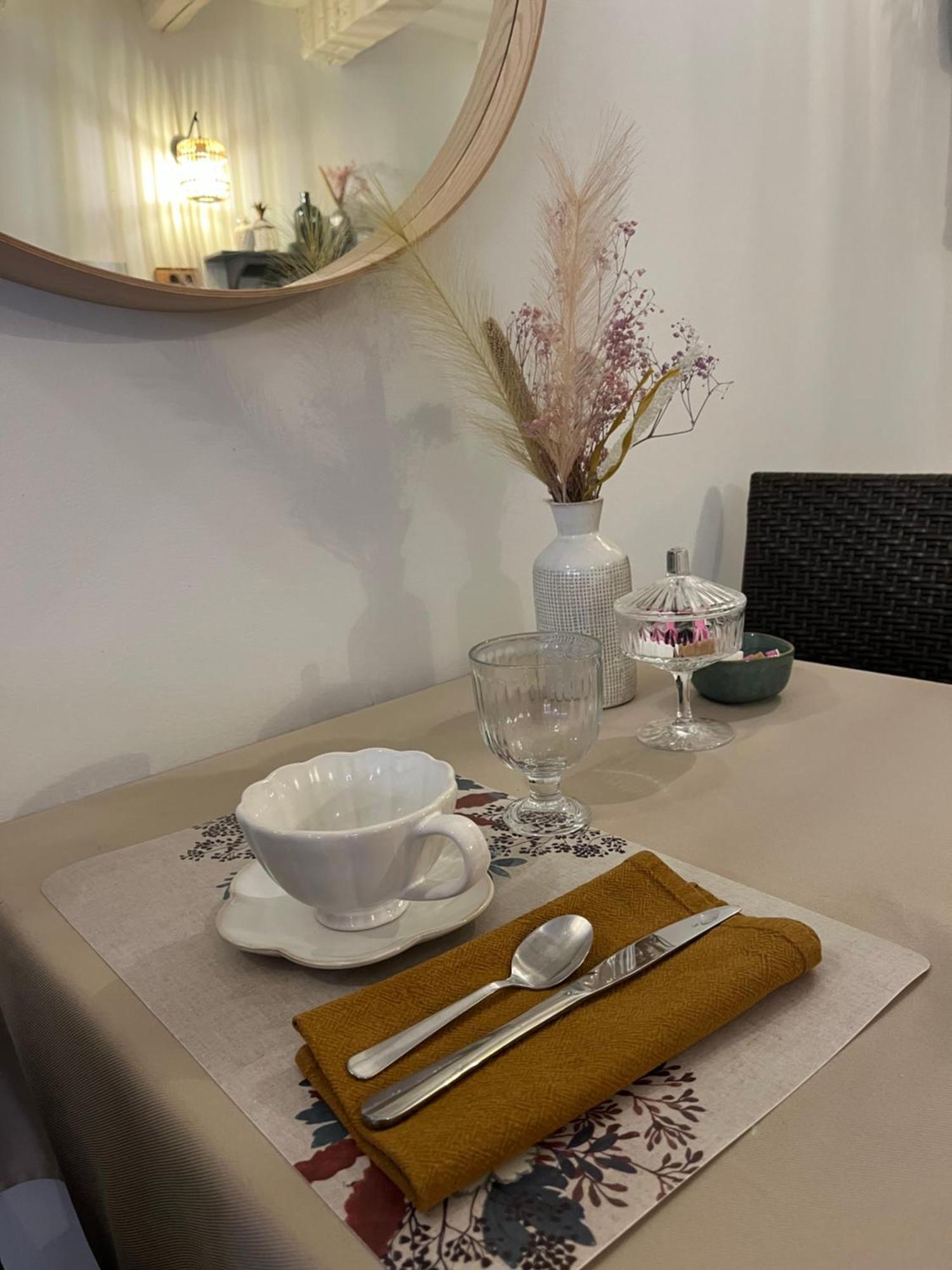 Logis Hotel La Feniere La Bouilladisse Екстериор снимка