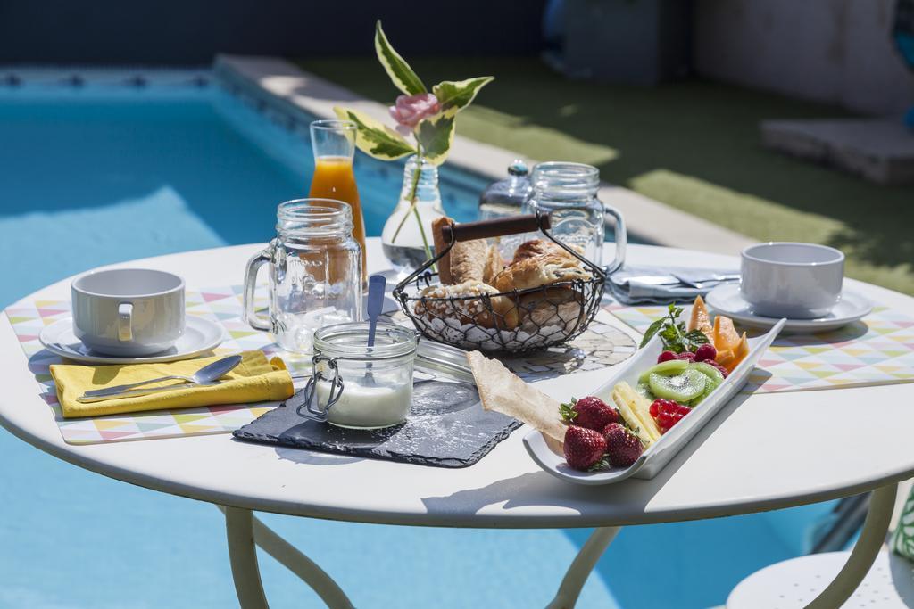 Logis Hotel La Feniere La Bouilladisse Екстериор снимка