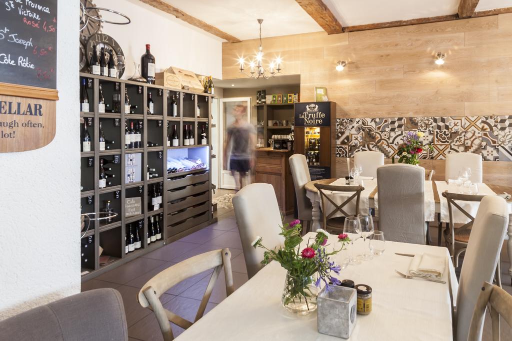Logis Hotel La Feniere La Bouilladisse Екстериор снимка